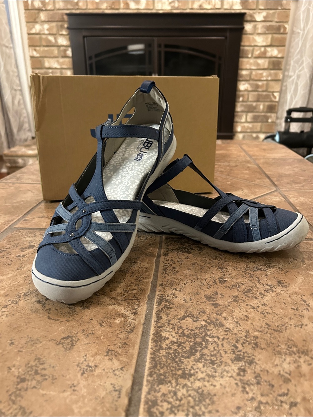 JBU denim colored T strap sandals, rubber soles.